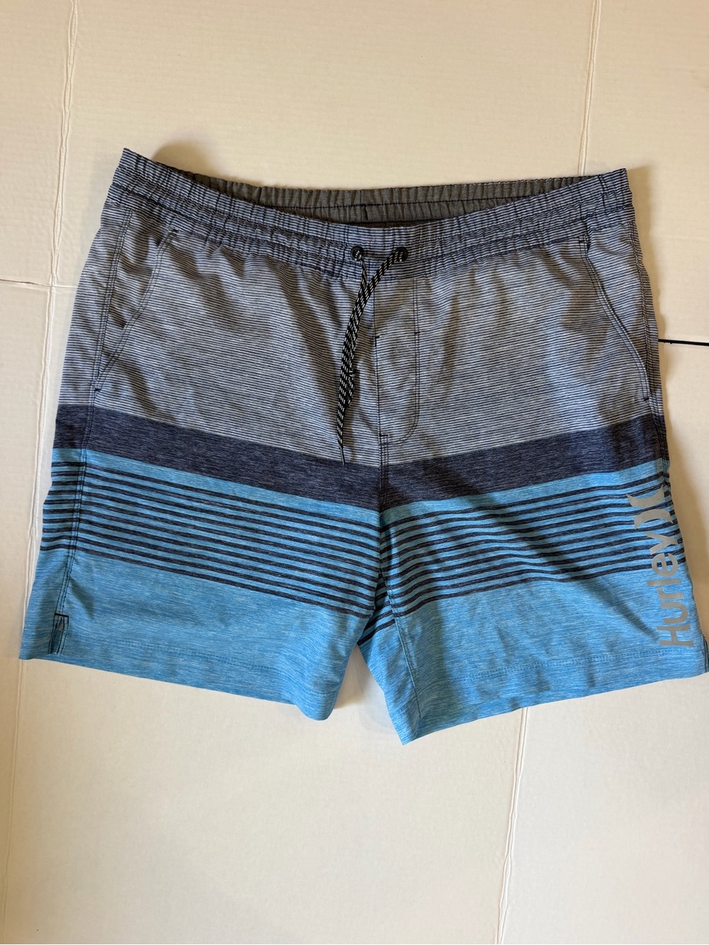 Hurley Mens Blue Gray Striped Board Shorts Swim Trunks Size Large Costal